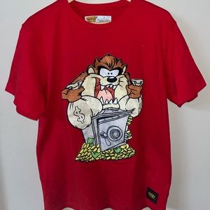 bright red, Loony Toones, graphic tee, size L in men’s